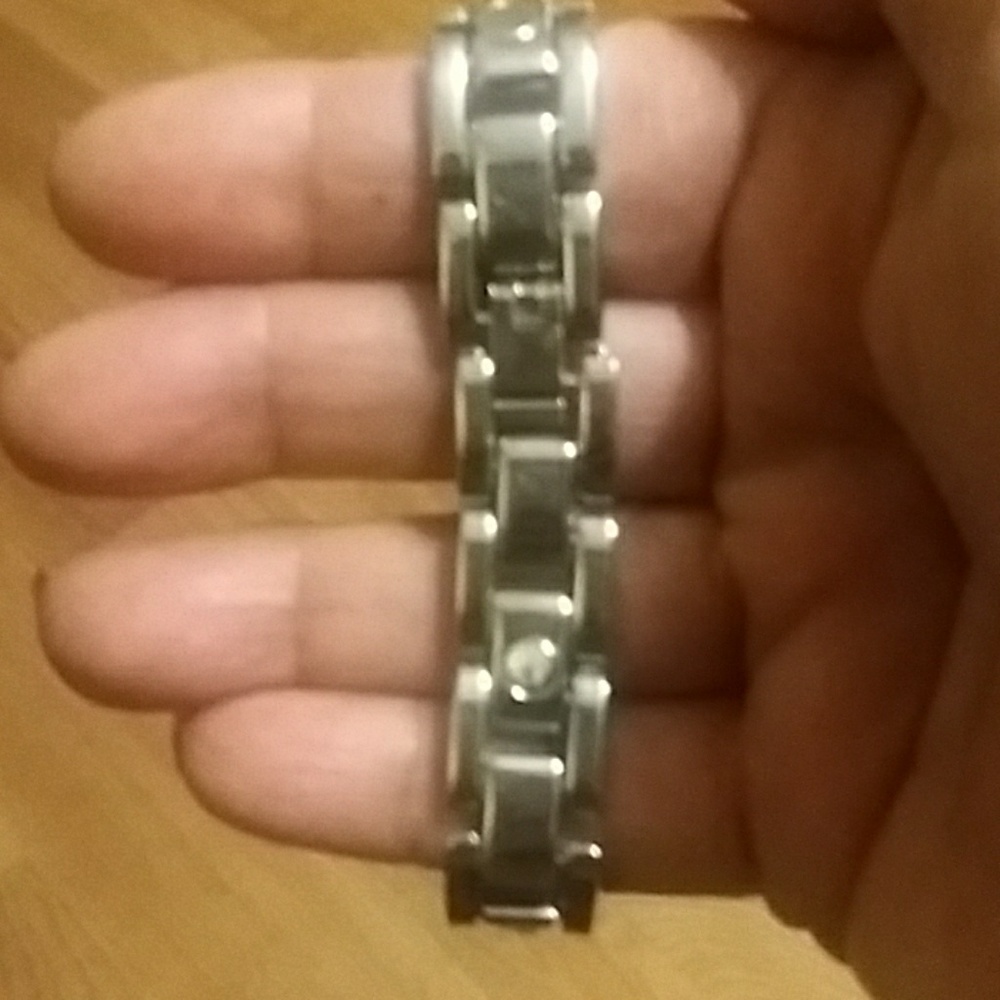 Stainless steel bracelet